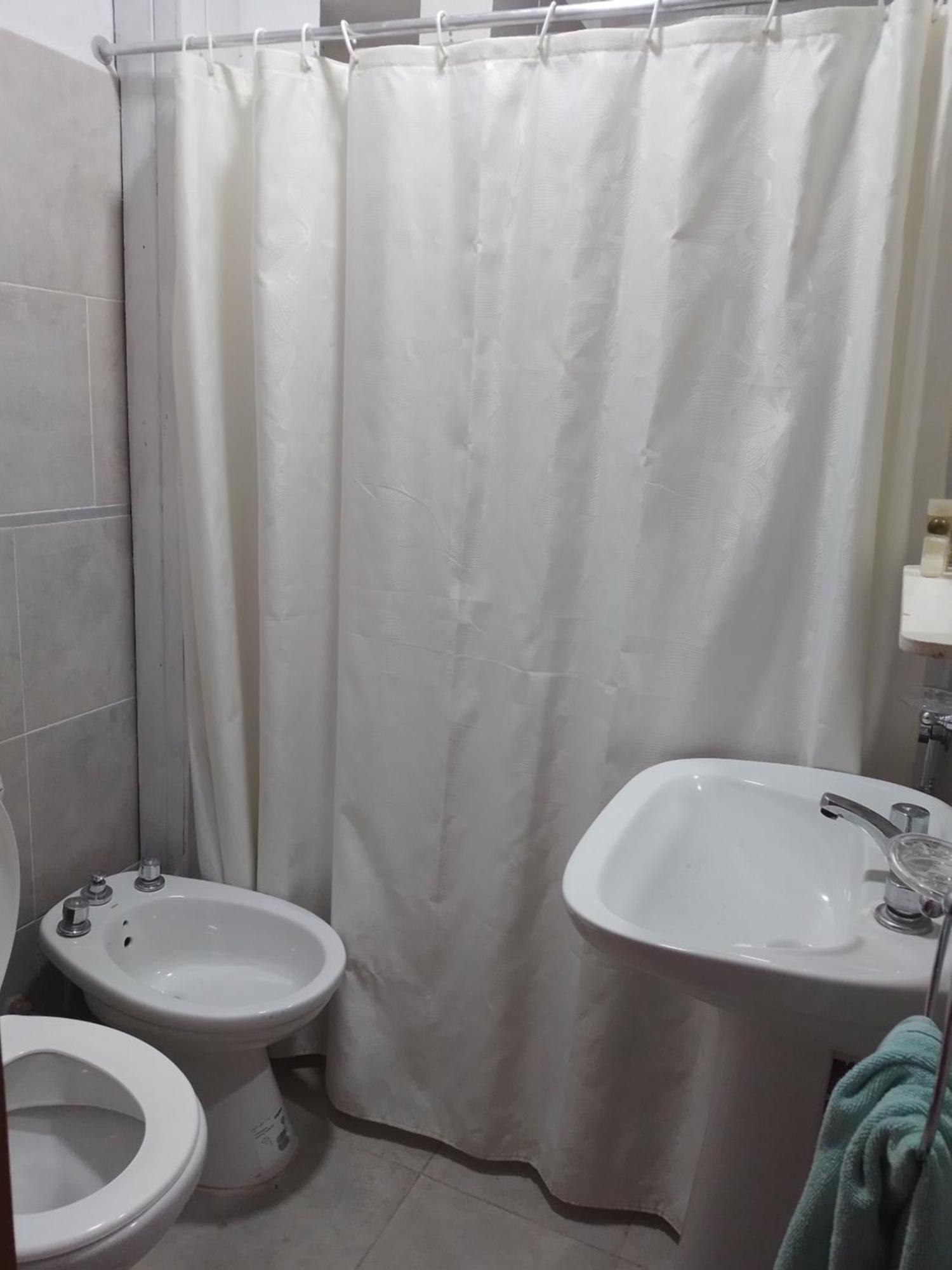 Aleli Apartment *
